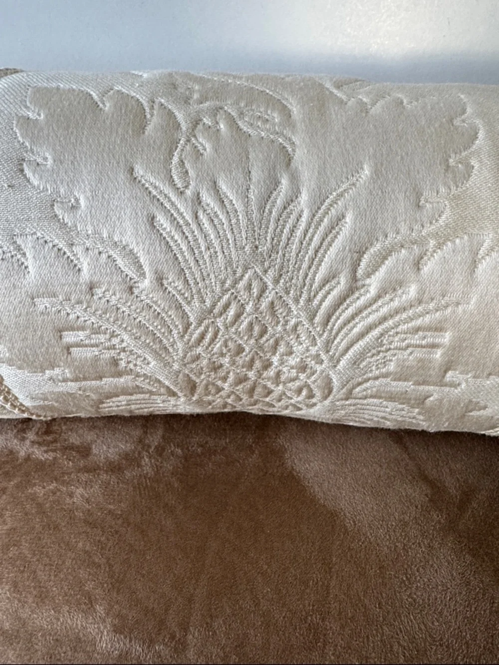 Bundle of two Decorative Floral & Damask Throw Pillow Set in Pink and Cream - Picture 10 of 12